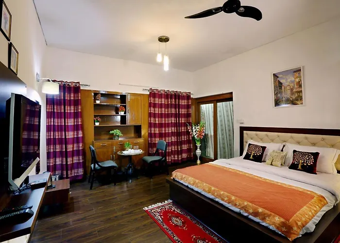 Deluxe King Room